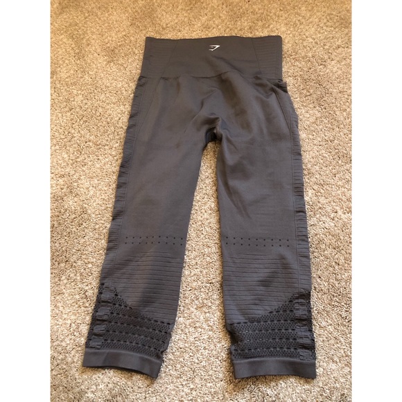 NWOT ENERGY+ SEAMLESS CROPPED LEGGINGS - Picture 3 of 3